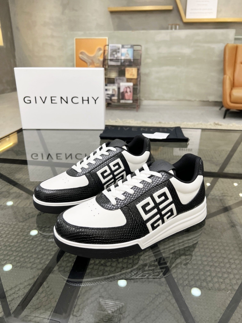 Givenchy Sneakers